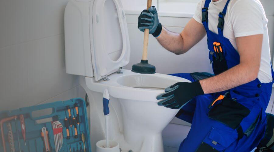 Professional emergency plumbing in Elnora, IN